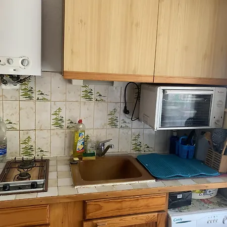 Slyre Apartment *